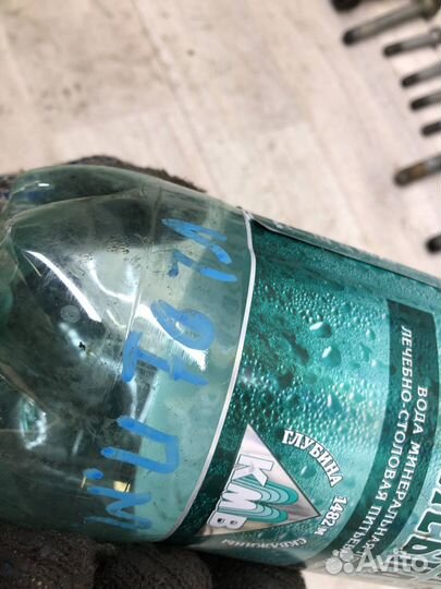 Болт подвески переднего моста Mercedes W638