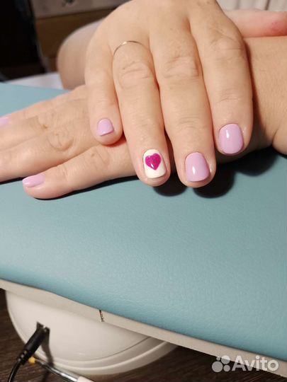 Маникюр и педикюр