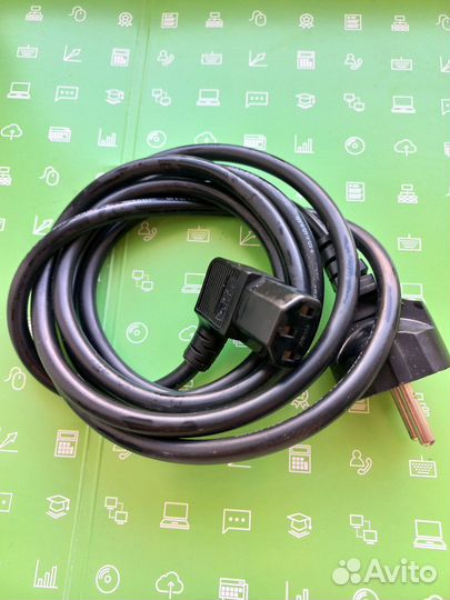 Кабель для компьютера