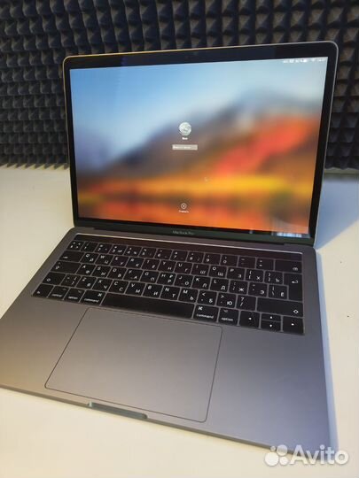 Apple MacBook Pro 13 2017 touch bar