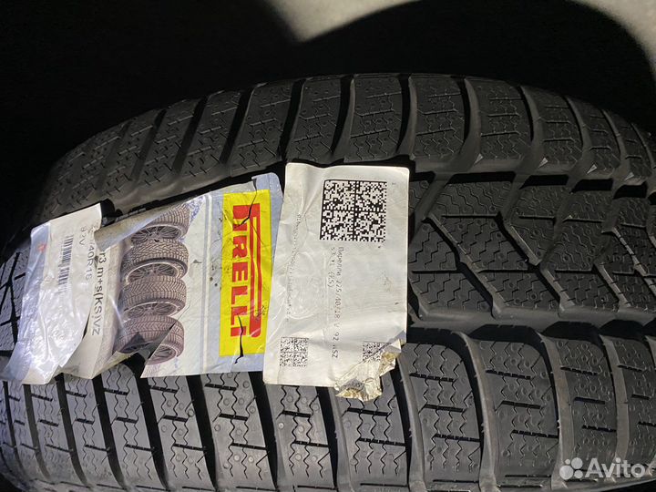 Pirelli Winter Sottozero II 225/40 R18 92V