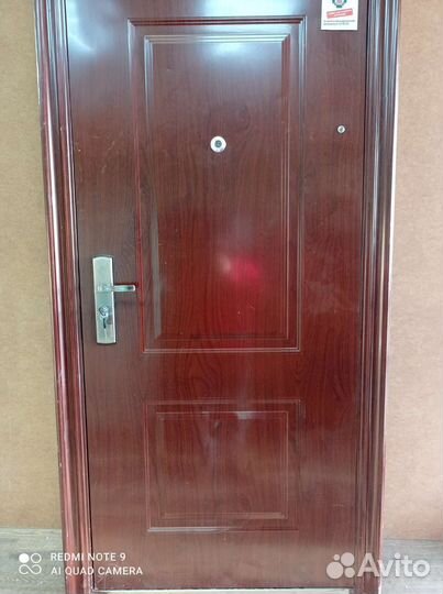 Дверь входная жёсткая