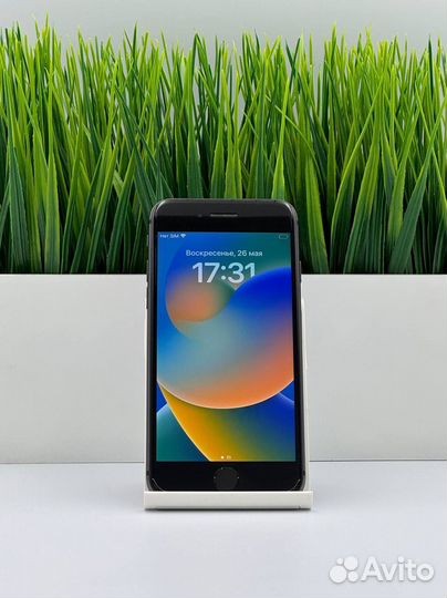 iPhone 8, 64 ГБ