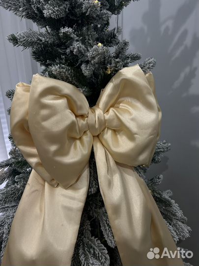 Большой бант на елку