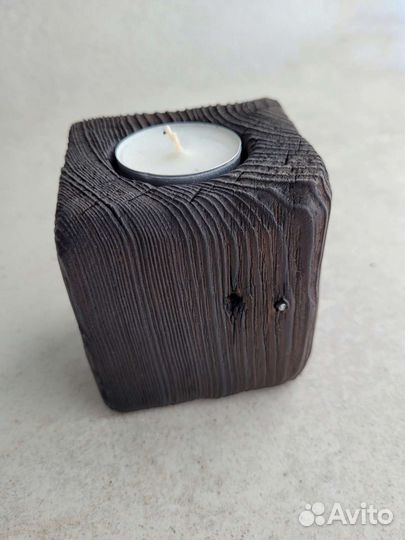 Подсвечник из дерева
