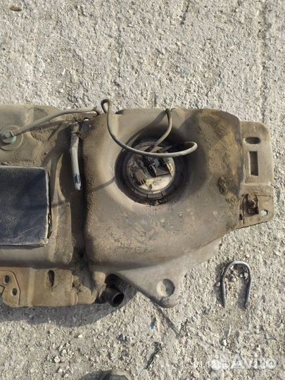 Бак Renault Clio 2/Lutecia2 1.4 MPI K7J 700 2000