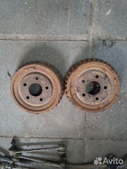 Тормозной барабан Ford Taurus 1 Форд Таурус 3.0