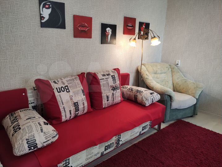 2-к. квартира, 53 м², 1/4 эт.