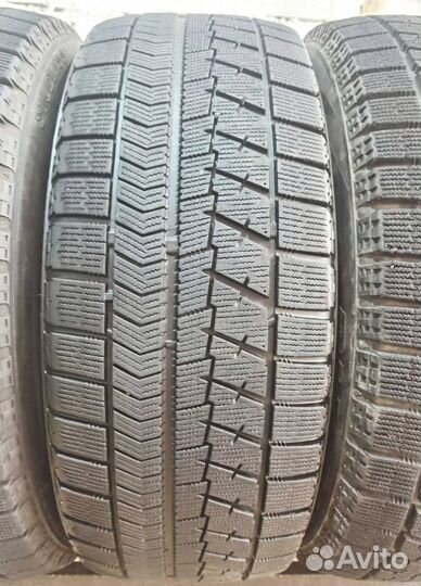 Bridgestone Blizzak VRX 215/55 R17 99W