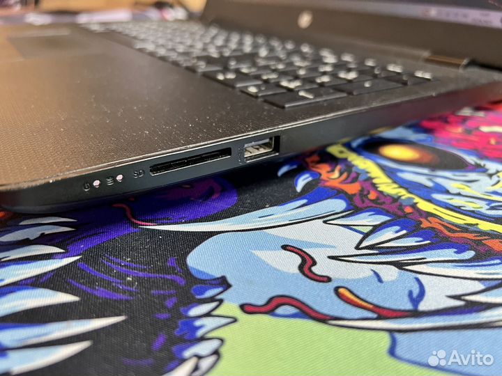 HP 8Ram + Radeon 520 + 500HDD шустрый ноут