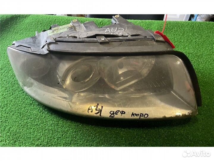 Фара правая Audi A4 2.0 2007
