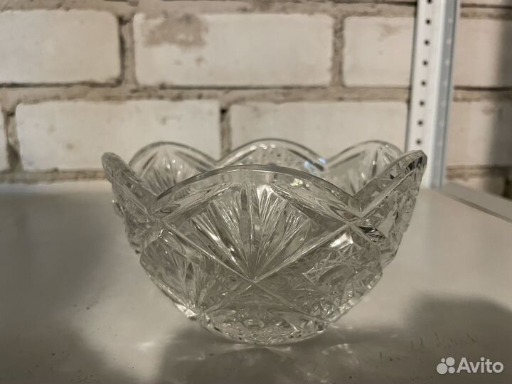 Хрустальная конфетница