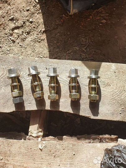 Foton 1099 шпилька