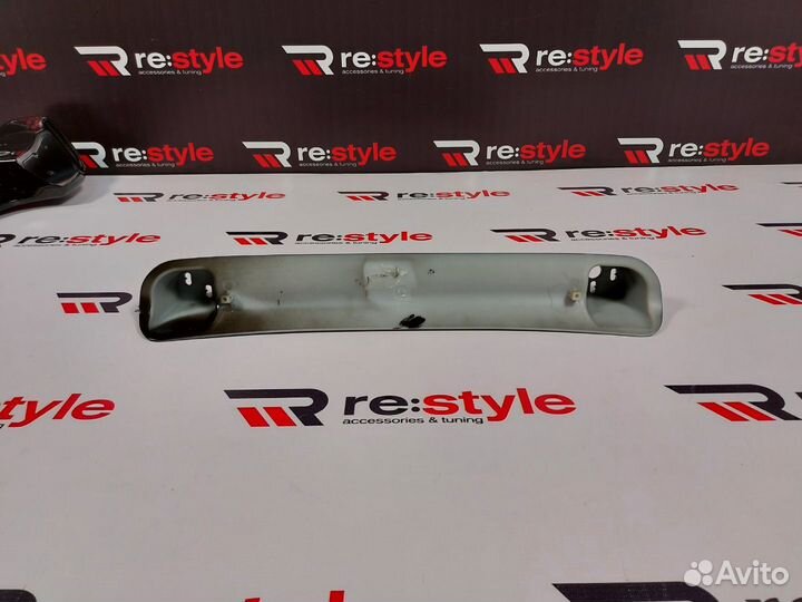 Спойлер Toyota Land Cruiser 100 D1936