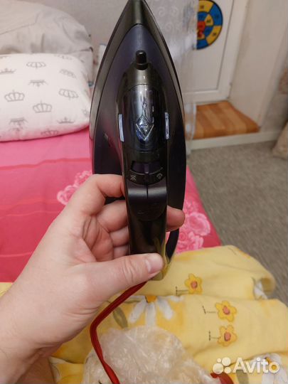 Утюг новый Marta