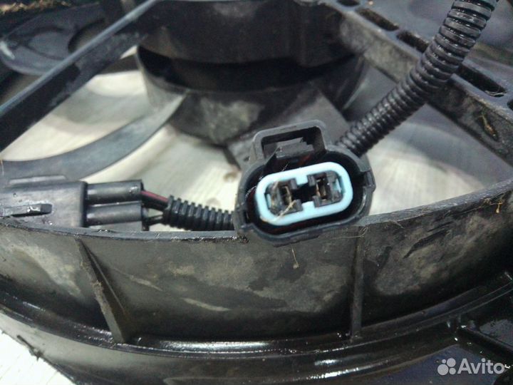 Вентилятор радиатора охлаждения двигателя диффузор