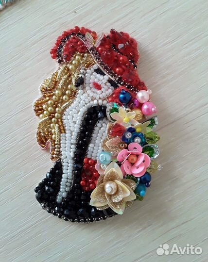 Броши из бисера