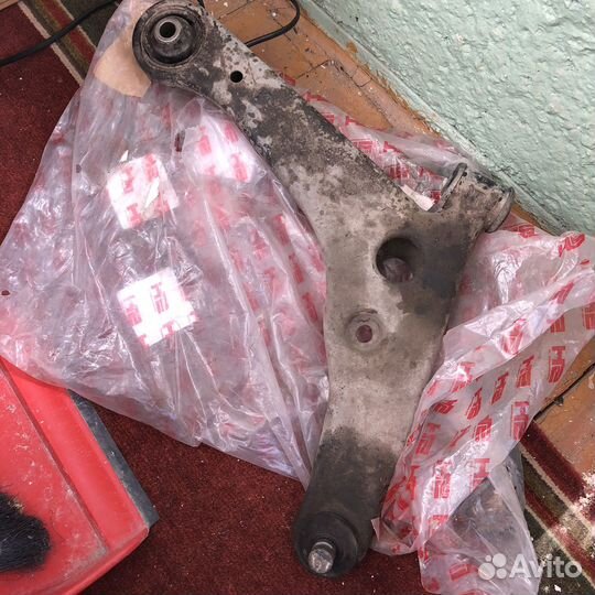 Передние рычаги mitsubishi lancer 9