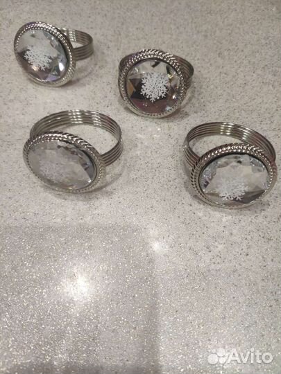 Подставки, кольца для салфеток