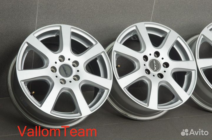 Лот UP734525 Итальянские 16-е диски MAK