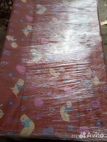 Пеленальная доска на кроватку