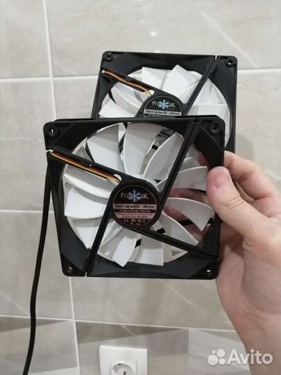 Fractal design Silent Series R2 140 mm вентилятор