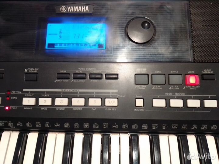 Синтезатор Yamaha psr e433