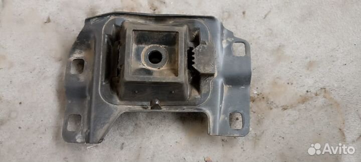 Подушка кпп верхняя Форд Фокус 2 МКПП