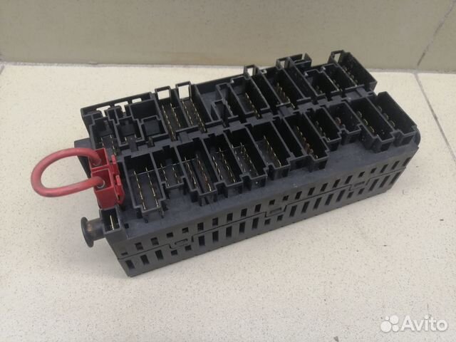 Блок предохранителей Passat B3 1988-1993