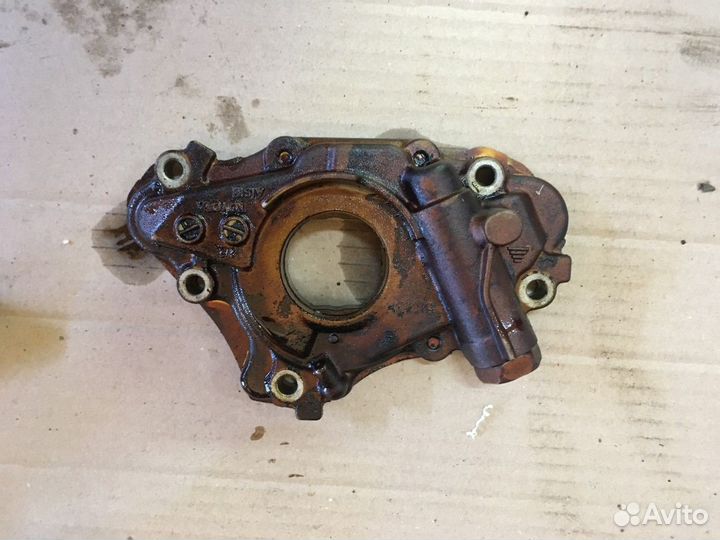 Насос масляный