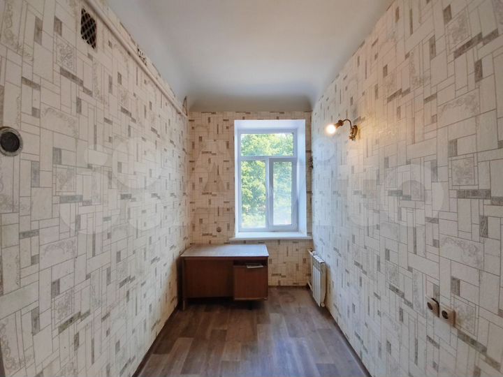 3-к. квартира, 64 м², 2/4 эт.