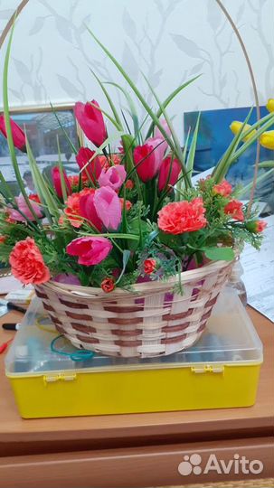 Корзина с цветами