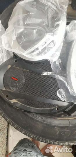 Автомобильные калонки блины