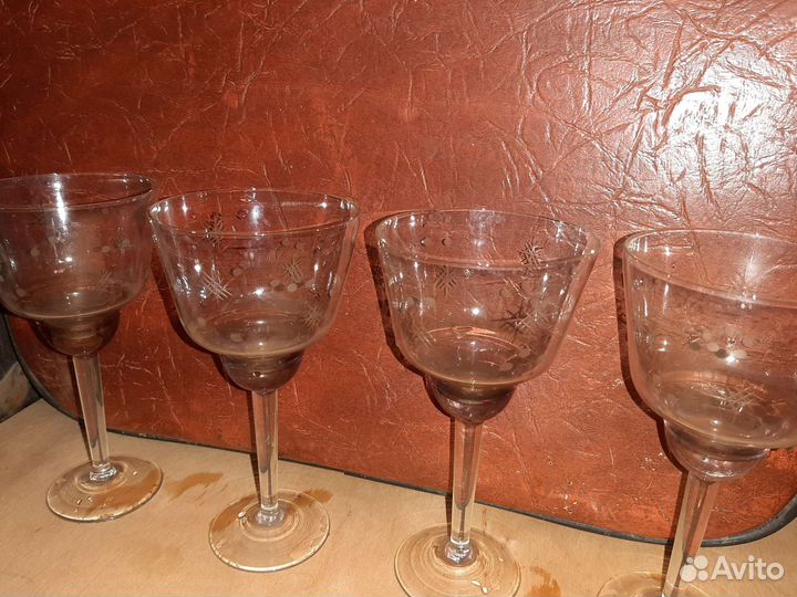 Фужеры марганцевое,урановое,жёлтое,темное стекло