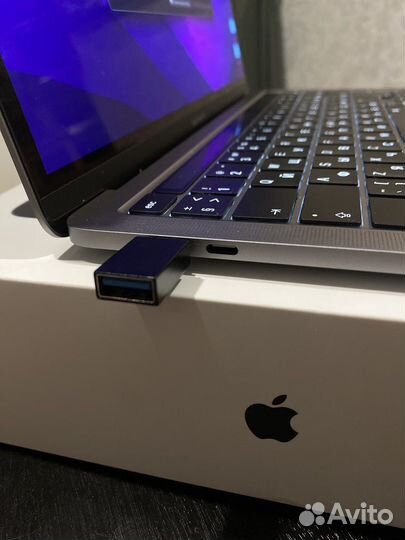 Macbook pro 13 Retina 2020 m1 1TB 8gb