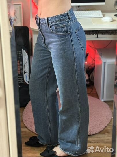 Джинсы