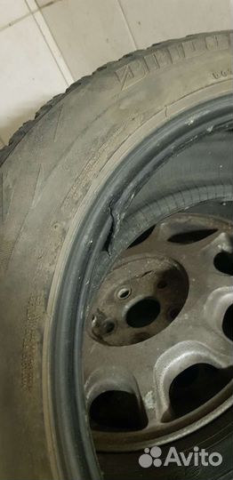 Bridgestone Blizzak WS-60 215/55 R17