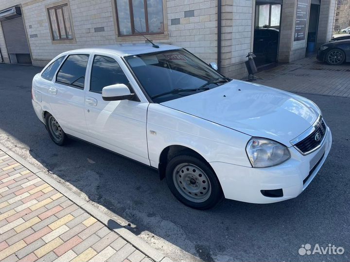 LADA Priora 1.6 МТ, 2011, 300 000 км