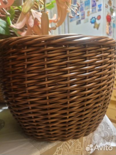 Кашпо из ротанга 12 литров,16 литров