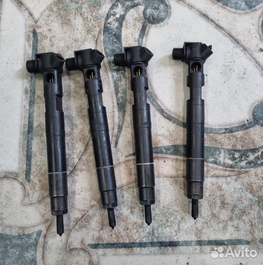 Форсунка Mercedes-Benz Vito W639