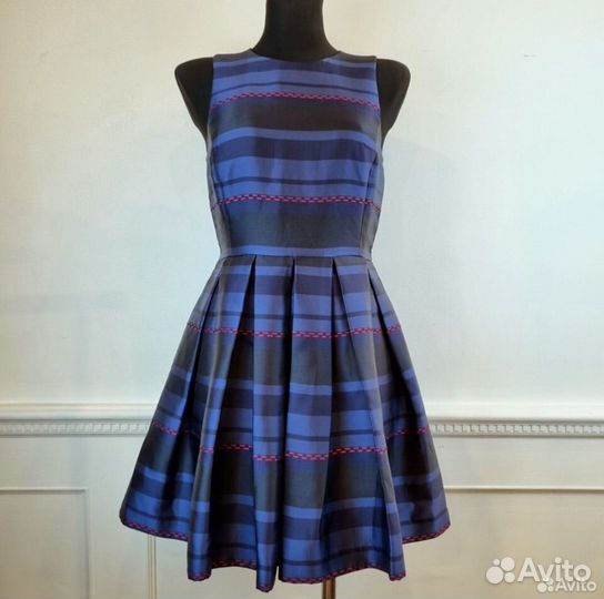 Платье Max Mara Roberto Cavalli Escada Kenzo