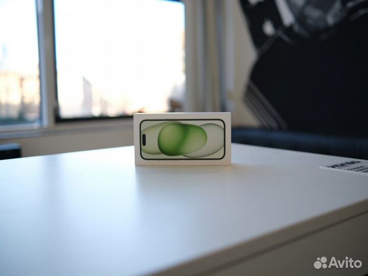 iPhone 15, 256 ГБ