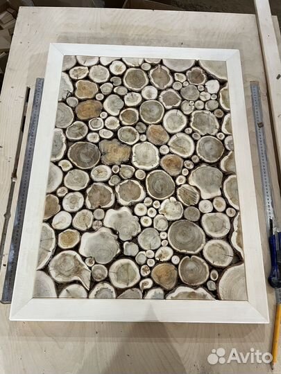 Панно из можжевельника