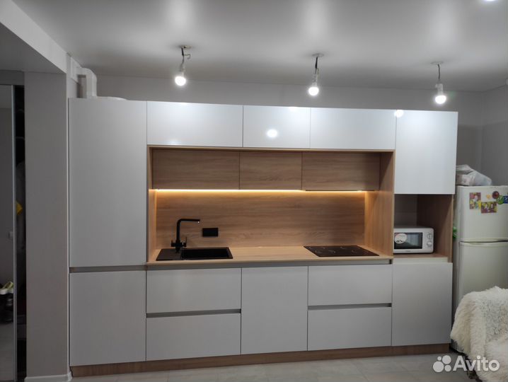 Установка столешниц из искусственного камня.Кухни