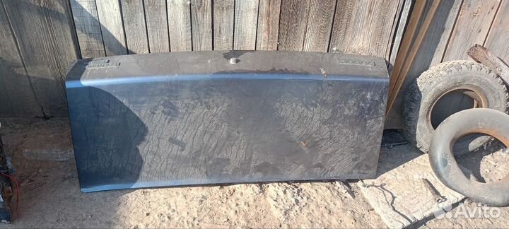 Продам крышку багажника