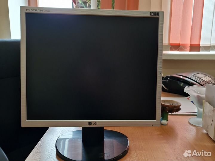 Монитор LG flatron