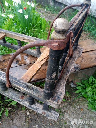 Сани малые старинные