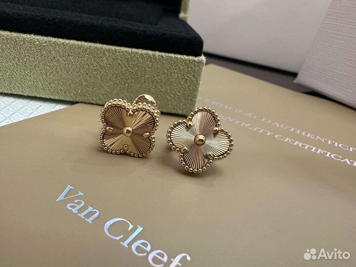 Золотые серьги van cleef Alhambra