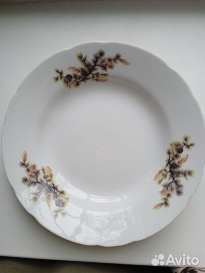 Тарелка Сосновые Шишки Япония фарфор
