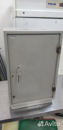 Сейф бухгалтерский металлический